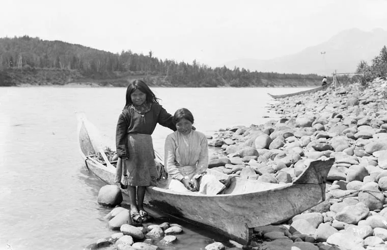 Indigenous girls on the Skeena River, 1800s
